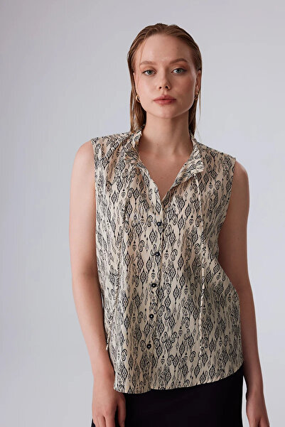 Gusto Ethnic Pattern Blouse with Ruffled Collar - Beige