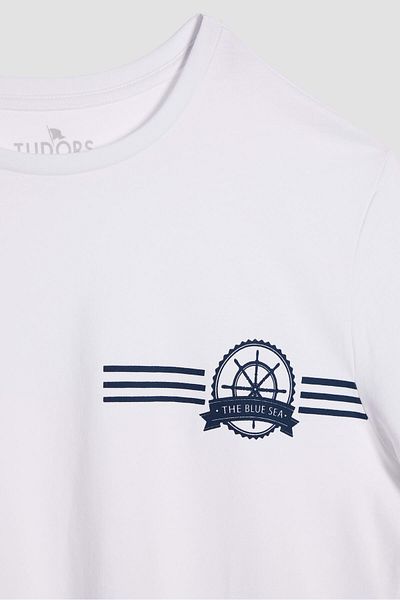 Tudors Λευκό T-Shirt με λαιμόκοψη - 100% βαμβάκι, απαλή υφή, στάμπα και λεπτή εφαρμογή