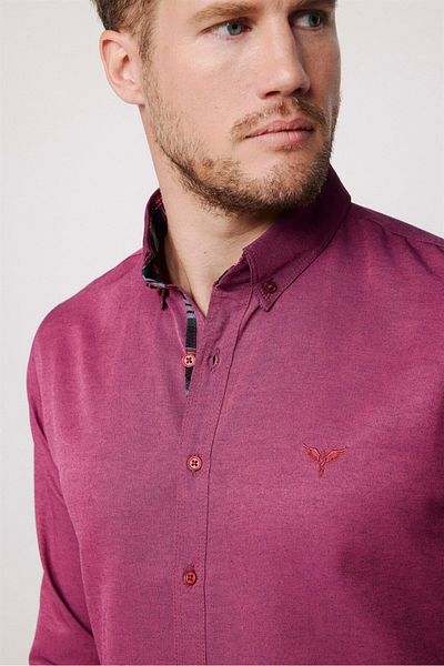 Tudors Ανδρικό πουκάμισο Oxford Texture Slim Fit - Easy Iron, Claret Red Button Collar, Μακρύ μανίκι