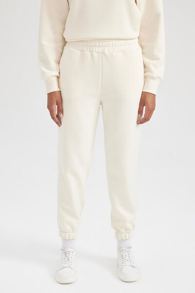 DeFacto Pocketed Jogger Sweatpants - Thick T5903az23au