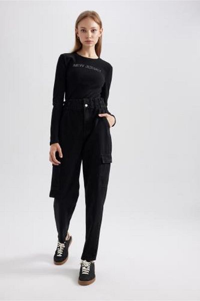 DeFacto Crew Neck Printed Ribbed Camisole Long Sleeve T-Shirt B4403ax23au