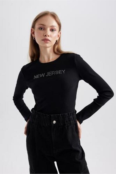 DeFacto Crew Neck Printed Ribbed Camisole Long Sleeve T-Shirt B4403ax23au