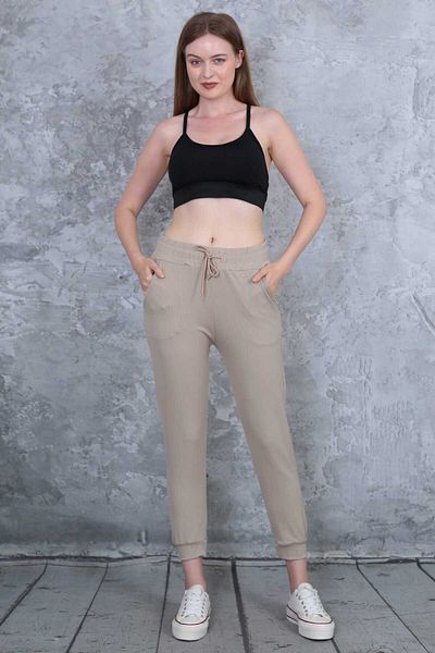 Dynamic Women's Jogger Pants with Ribbed Pockets