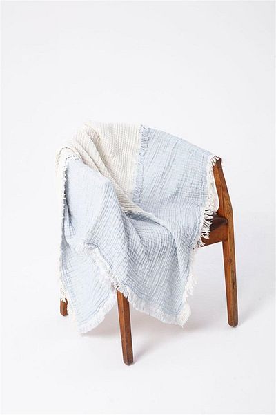 neşe home collection بطانية موسلين للأطفال باللون الأزرق الكريمي