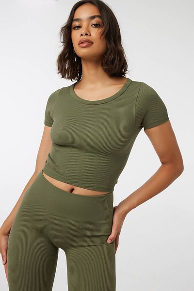 Ardene Ultra Crop Seamless Crew Neck Tee