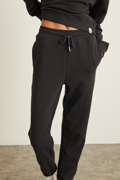 GRIMELANGE NENEH Γυναικεία φούτερ με 3 κλωστές από 100% οργανικό βαμβάκι με ελαστικό κορδόνι στα πόδια, ανθρακί