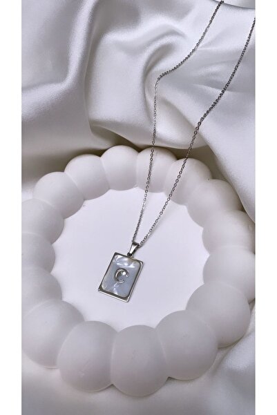 Accessories قلادة فضية اللون من الفولاذ بحرف C
