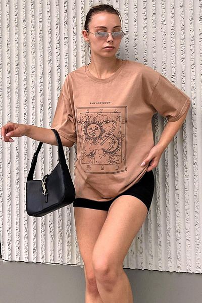 Swist Mink Sun And Moon Printed Oversize Women's Tshirt