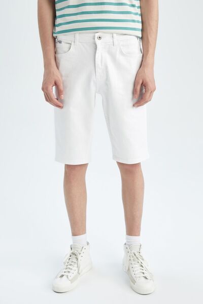 DEFACTO FİT Σορτς τζιν βερμούδα με κανονική μέση λεπτή εφαρμογή