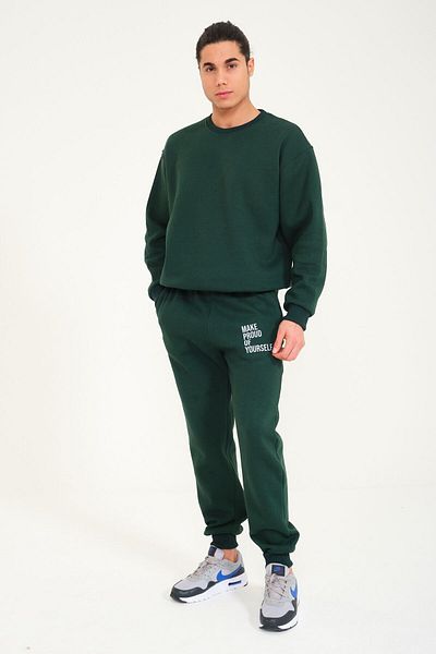 FEEL STYLE MAKE PROUD OF YOURSELF Basic Crew Neck Premium Tracksuit Set