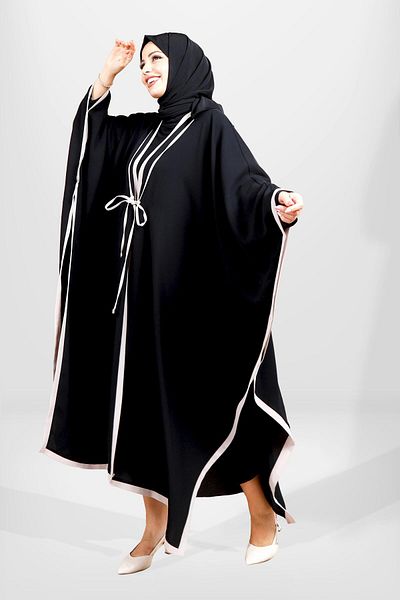 Beyza Μαύρο μοντέλο Bat Hijab Poncho - Lace-up 3779