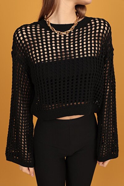 RICHMOST Standard Molded Women's Crop Black with Knitwear Fabric and Long Sle...