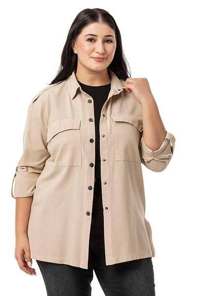 DISENTIS MODEST Πουκάμισο Plus Size σε μπεζ χρώμα με επωμίδες και σκισίματα - Λεπτομέρεια στους ώμους, μανίκια