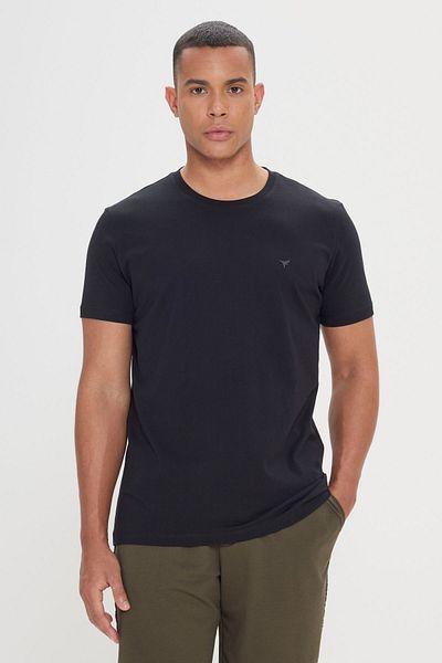 AC&Co / Altınyıldız Classics Men's Black Slim Fit Crew Neck 100% Organic Cotton T-Shirt