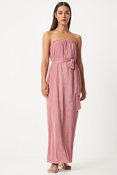 Happiness İstanbul Rózsaszín, pánt nélküli, öves redős női ruha - FN03237