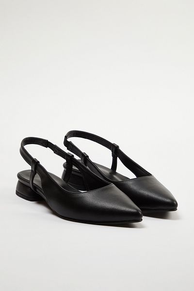 TRENDYOL SHOES Fekete nyitott hátú hegyes orrú női balerina TAKSS24BE00006