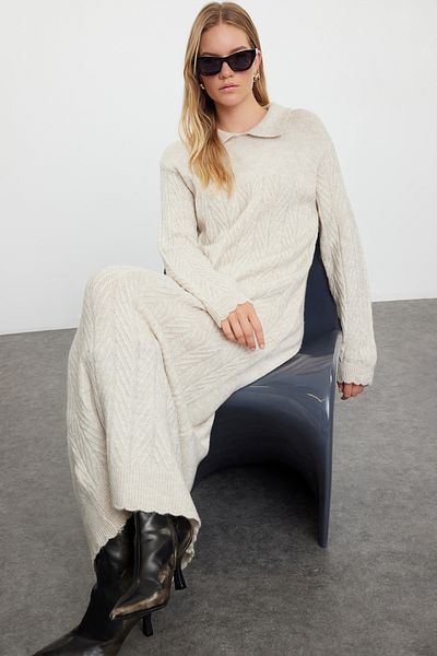 Trendyol Modest Πλεκτό φόρεμα με πέτρινο γιακά πόλο με σχέδιο ψαριού πίσω - TCTAW25EB00030
