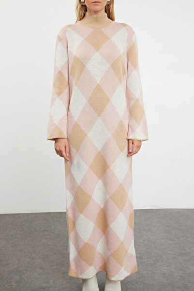 Trendyol Modest Beige Color-Blocking Argyle Dress Tctaw25Eb00029