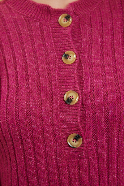 Trendyol Modest Fuchsia Thessaloniki Knit Buttoned Soft Textured Knitwear Sweater Tctaw25Ak00027