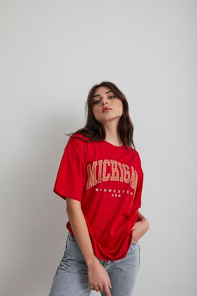 Mad&Calf Γυναικείο μπλουζάκι με στάμπα με κόκκινο Michigan