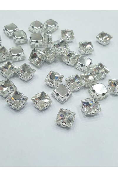 CRYSTALSHOP Обвит камък - квадратен кристал 8*8 мм (100 г. сл. Хр.)