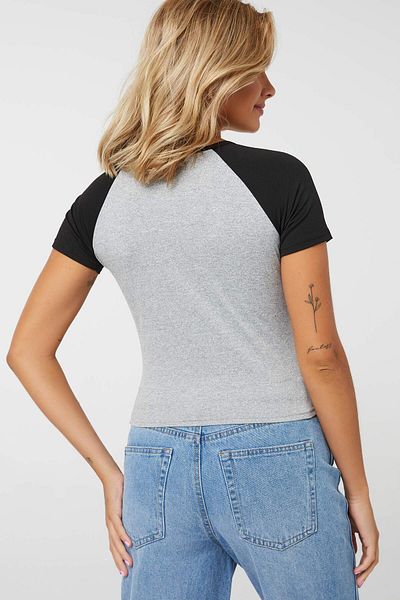 Ardene Graphic Cropped Raglan Tee