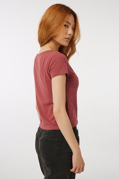 Ardene Basic Scoop Neck Crop Tee