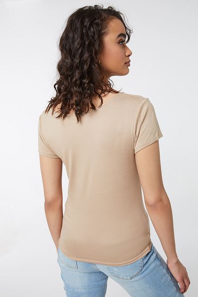 Ardene Front Twist Graphic Tee