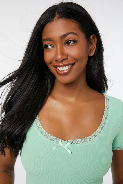 Ardene Lace Trim Cropped Tee