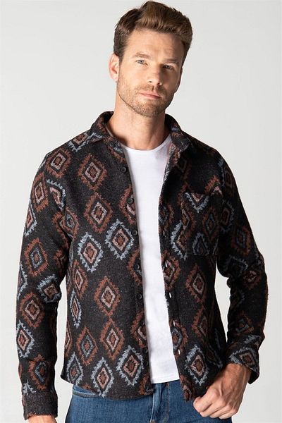 Tudors Спортна мъжка тъмносиня риза Slim Fit с дълъг ръкав и един джоб, зимна етническа шарка