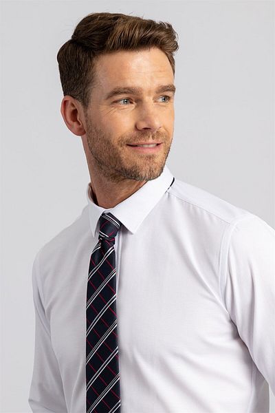 Tudors Moderní pánská bílá košile Slim Fit s dlouhým rukávem z bavlny Easy Iron Dobby