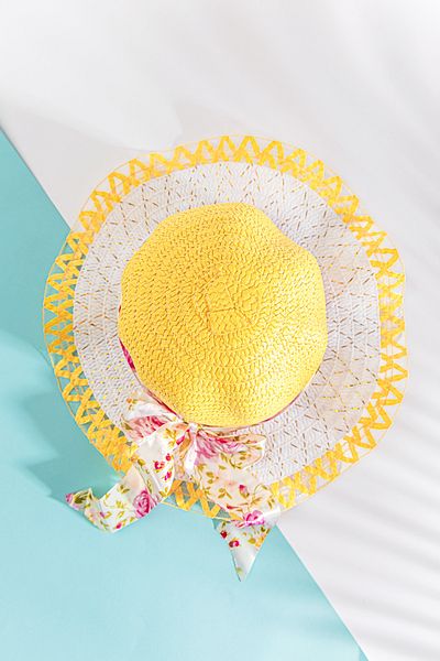 Babymod Girl's Straw Hat with Bow and Flowers