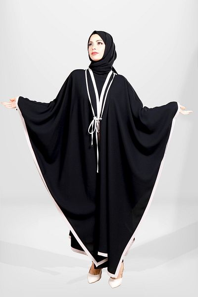 Beyza Μαύρο μοντέλο Bat Hijab Poncho - Lace-up 3779