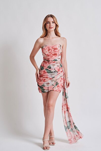 Rabia Çelik Kadın Çiçek Desenli Kuyruklu Sarkıt Detaylı Pudra Yazlık Mini Elbise