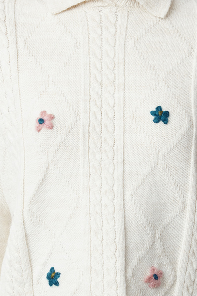 Trendyol Collection Pulover de tricotaj pentru împletitură de păr cu textura moale de piatră TWOAW25KZ00164