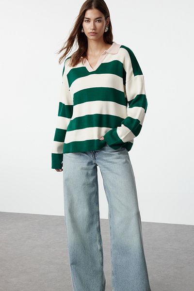 Trendyol Collection Széles szabású khaki csíkos kötöttáru pulóver - TWOAW23KZ00008