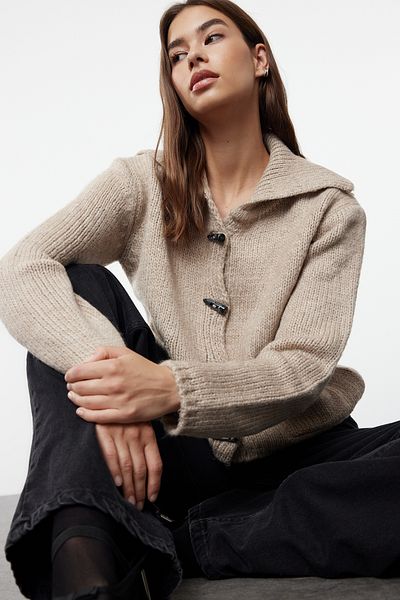 Trendyol Collection Πλεκτή ζακέτα με κολάρο βιζόν - TWOAW25HI00169