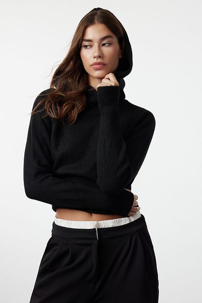 Trendyol Collection Pulover din tricot negru cu textura moale - Mânecă cu glugă și degete TWOAW25KZ00084