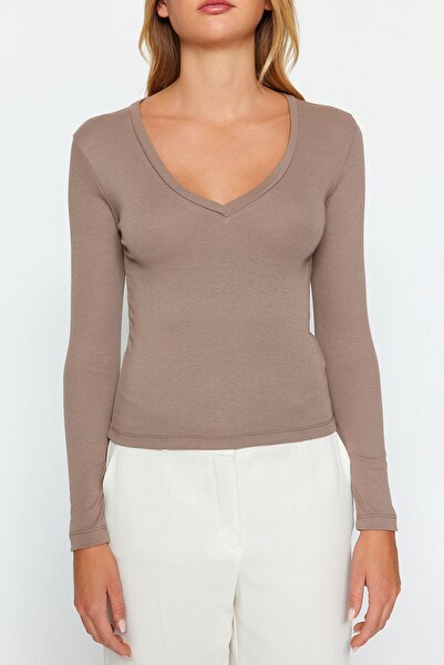 Trendyol Collection Mink Premium Soft Fabric Pružná pletená halenka s výstřihem do V TWOAW24BZ00050