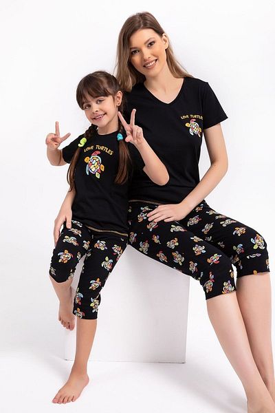 Ligossi Family Concept Set de pijamale pentru mamă și fiică cu pantaloni scurți Arnetta (mama și fiica se vând diferit)