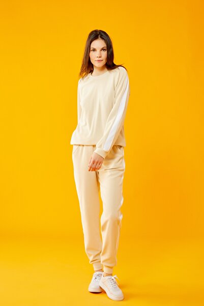 Pioette Beyaz Şeritli  Eşofman Takım