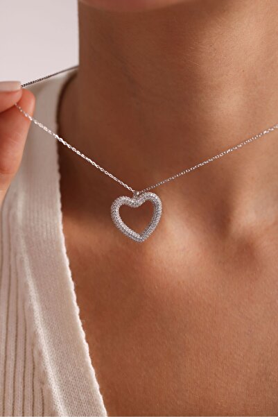 Nereze 925 Ayar Gümüş Rodyum Kaplama Zirkon Taşlı Kalp Kolye