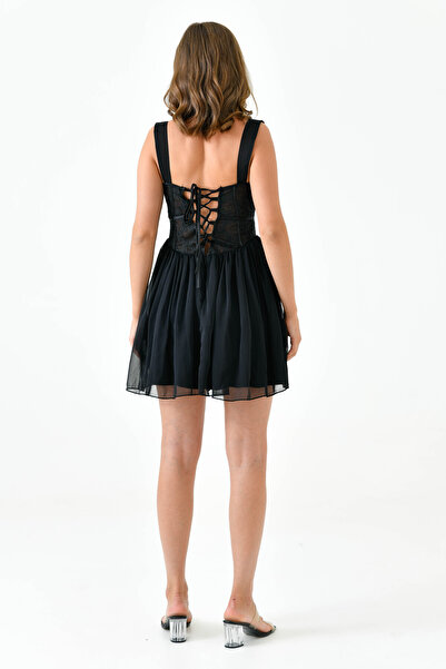 WOMAN VISION Kadın Siyah Astarlı Tül Kumaş Göğüs Destekli Güpür ve Sırt Dekolteli Askılı Mini Elbise 105