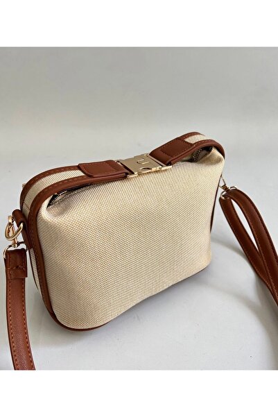 ZEYZEYBUTİK KANVAS BEJ AKSESUARLI KARE ÇANTA