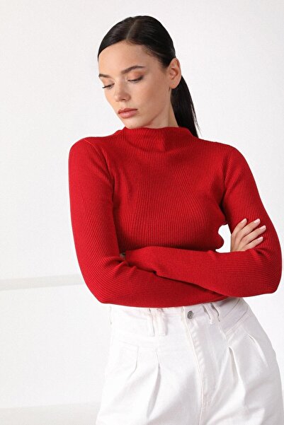 Ferraro Women's Red Modern Collar Long Sleeve Knitwear Sweater