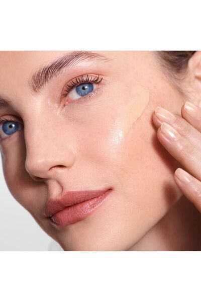 Oriflame Giordani Gold Vegan CC Cream - Anti-Aging, Moisturizing Effect, SPF 30