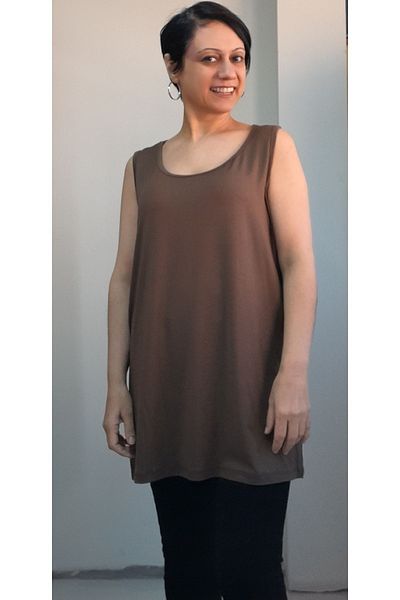 Mertcan Butik Ελαφρύ ανοιχτό καφέ χτενισμένο βισκόζη μπλουζάκι με χοντρό λουράκι