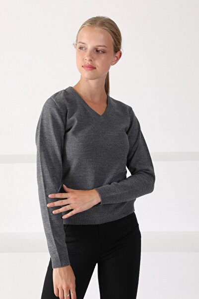 Ferraro Women's Smoked V-Neck Knitwear Sweater