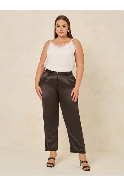 Styli Plus Solid Straight Leg Ankle Length Pant