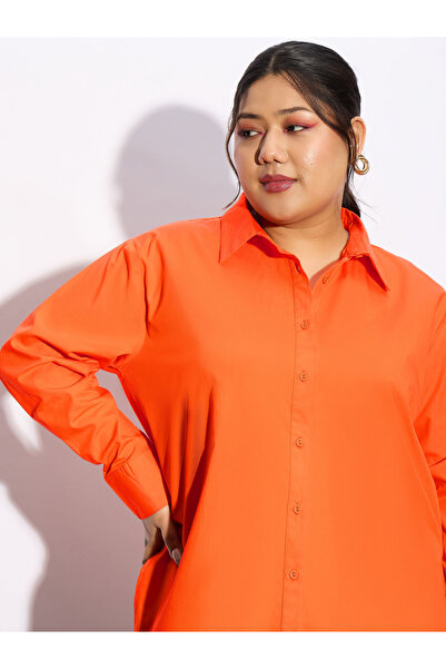 Sassafras By Styli Plus Solid Poplin Shirt with Full Button Closure